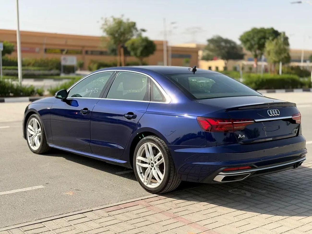 Audi A4 Quattro - S Line full option - Clean title