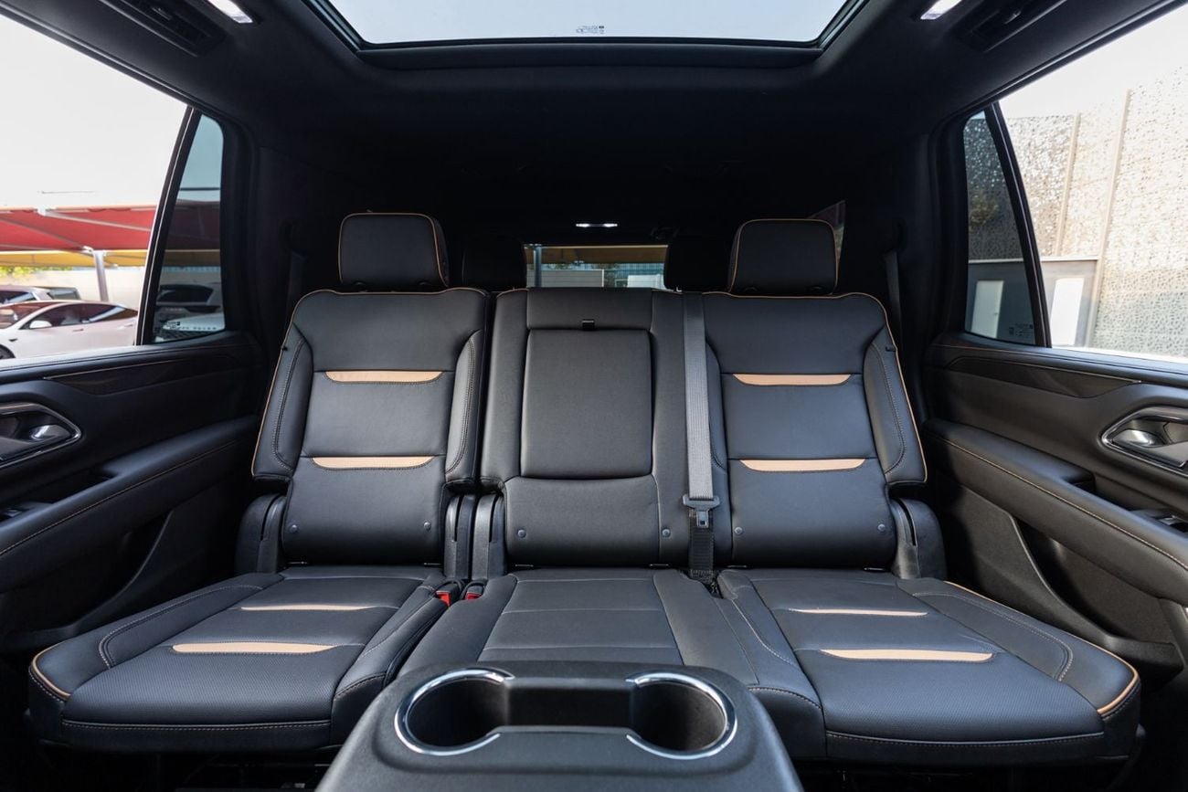 GMC Yukon AT4 GMC Yukon AT4 6.2L (LOW MILEAGE) 2022 GCC | Agency Warranty