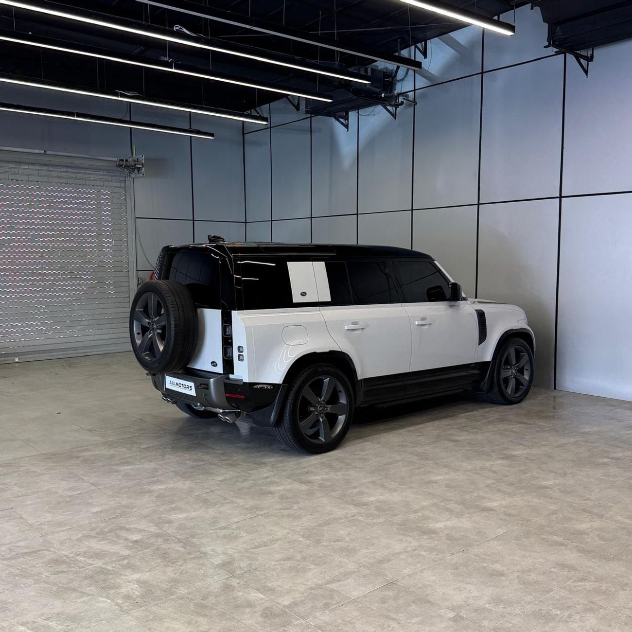 Land Rover Defender 110 525 EDITION