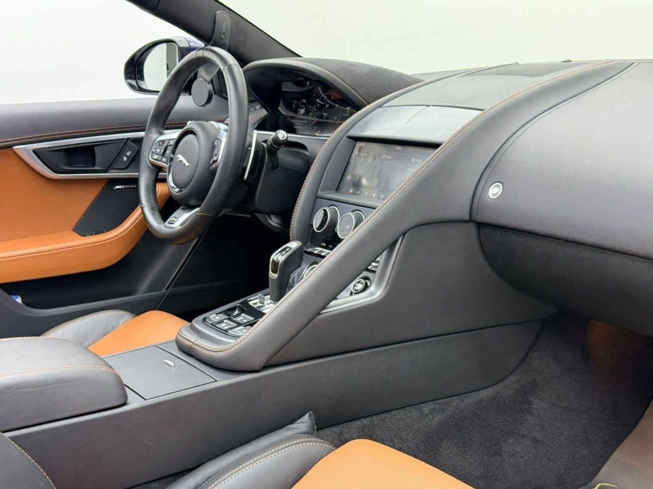 Jaguar F-TYPE R 2021 Jaguar F-Type P575 R Convertible, 2028 Masterclass Warranty + Service Pack, Very Low Km, Euro