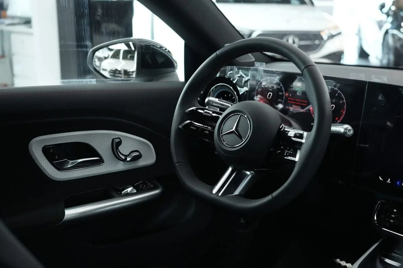 Mercedes Benz CLA 200