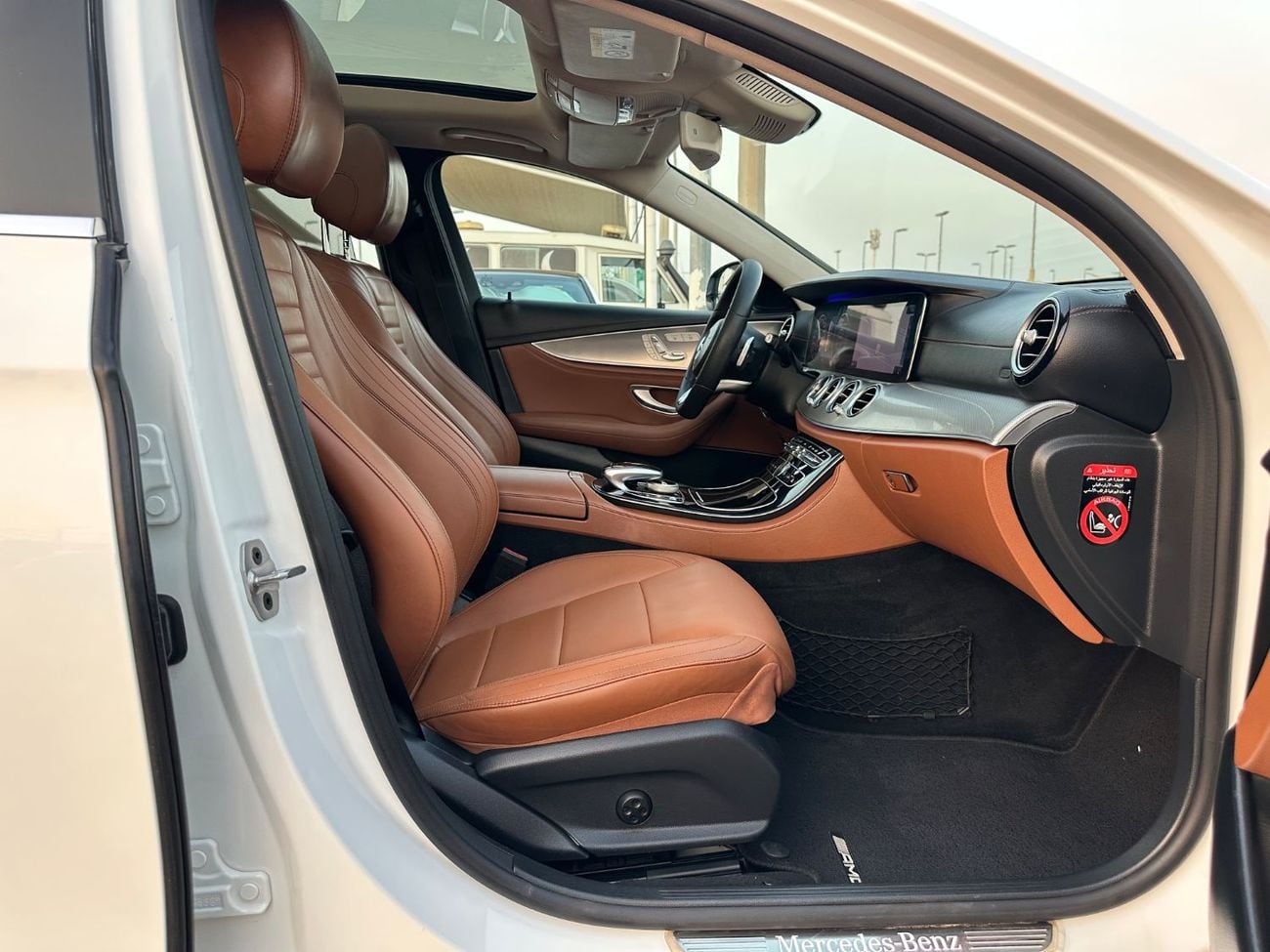 مرسيدس بنز E300 AMG