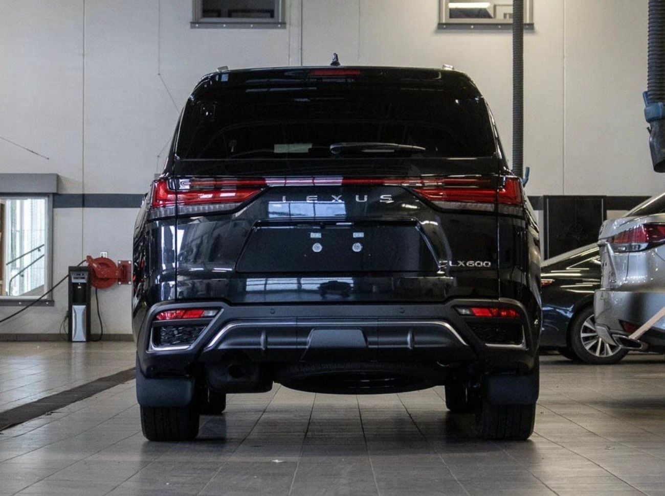 لكزس LX 600 F SPORT