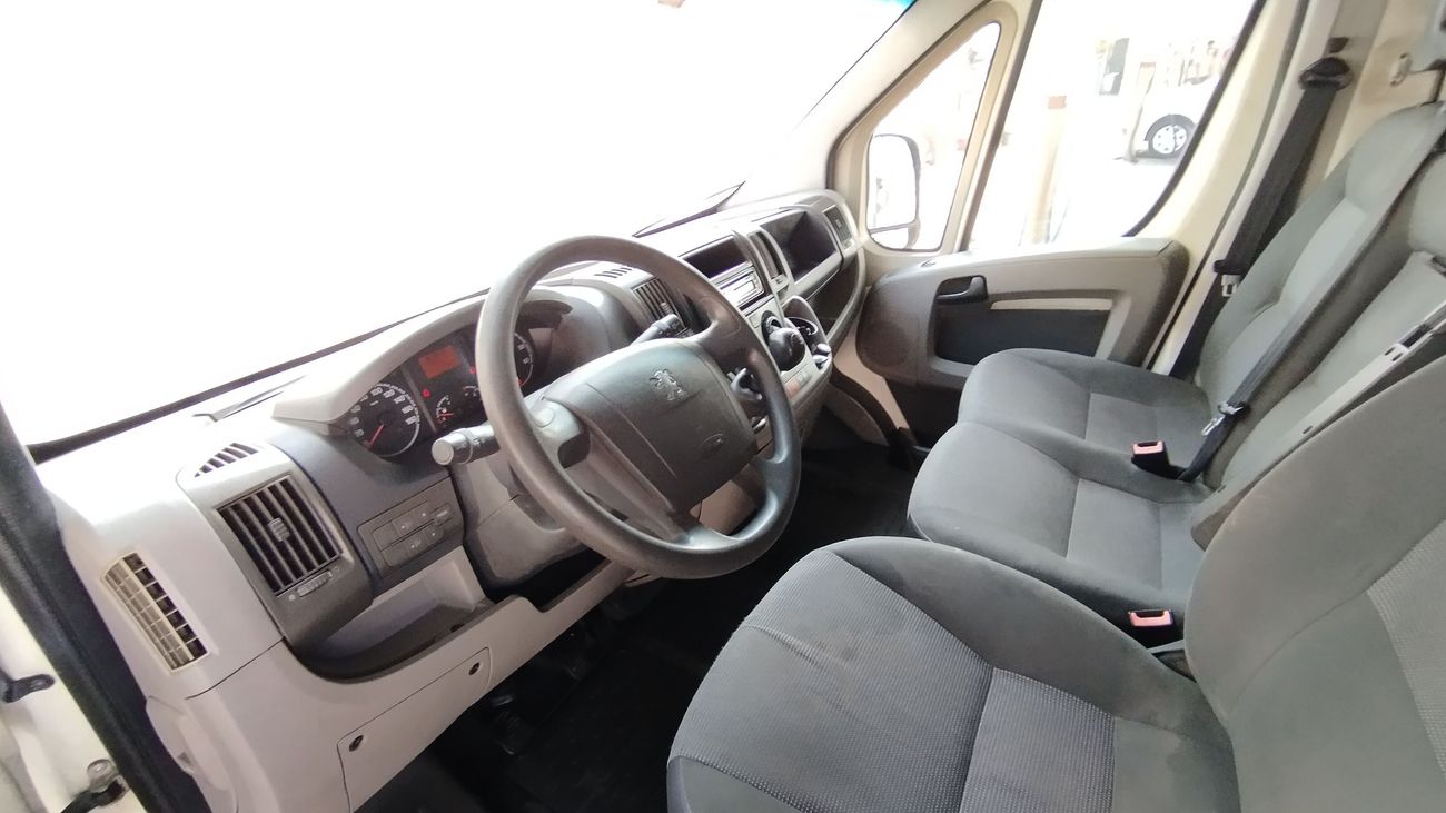 بيجو بوكسر L2H2 2.2L Medium Highroof