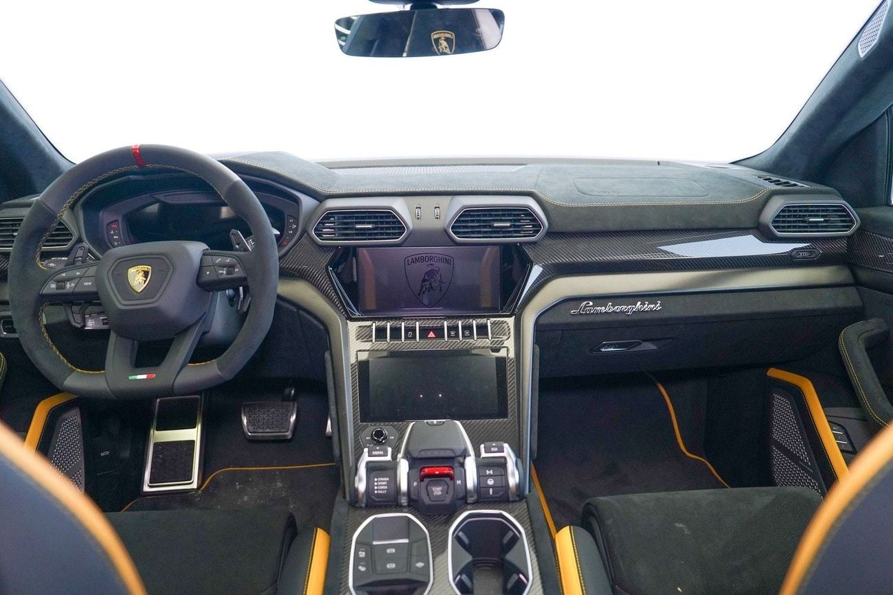 لامبورغيني اوروس PERFORMANTE