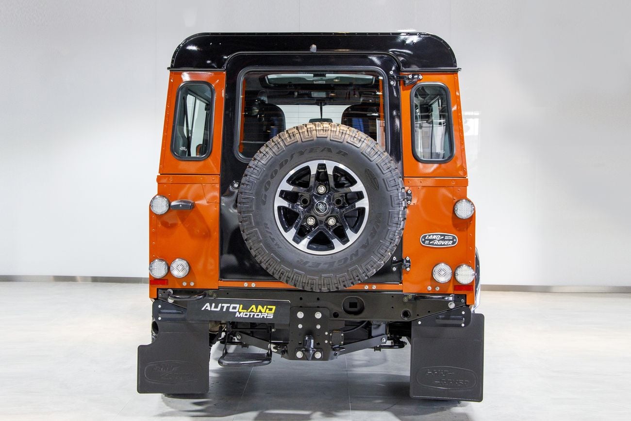 Land Rover Defender 90