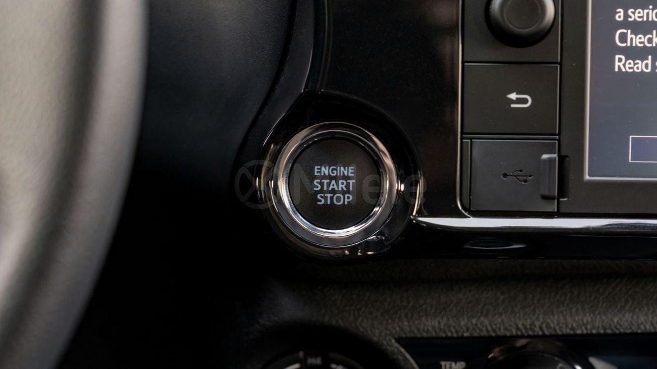 Toyota Hilux HILUX DC 2.8 DIESEL MEV AT 4WD | 2-YEAR WARRANTY + SERVICE AVAILABLE | IN-HOUSE FINANCING | 0% DOWN