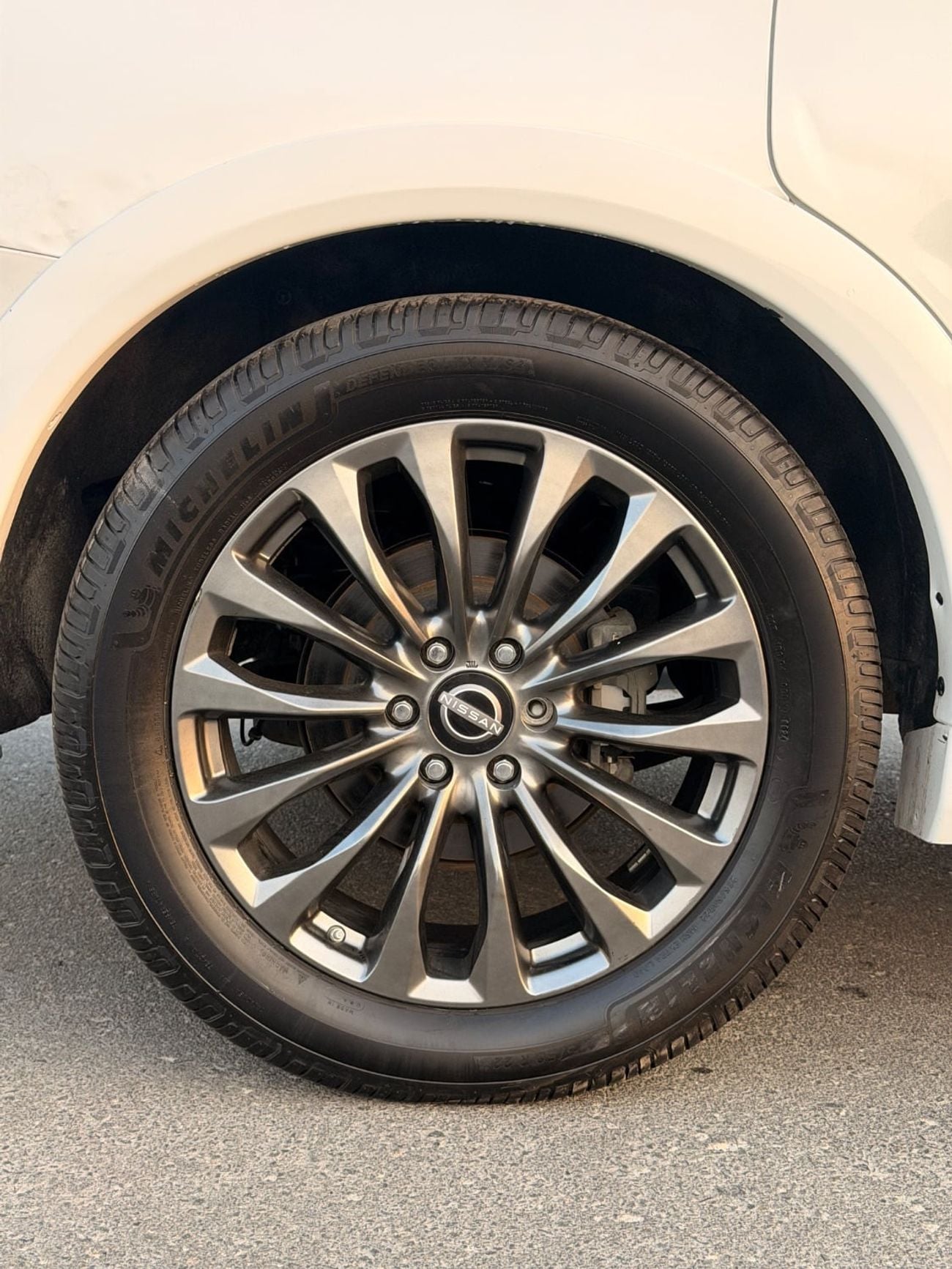 Nissan Armada Platinum 4WD 5.6L Full option