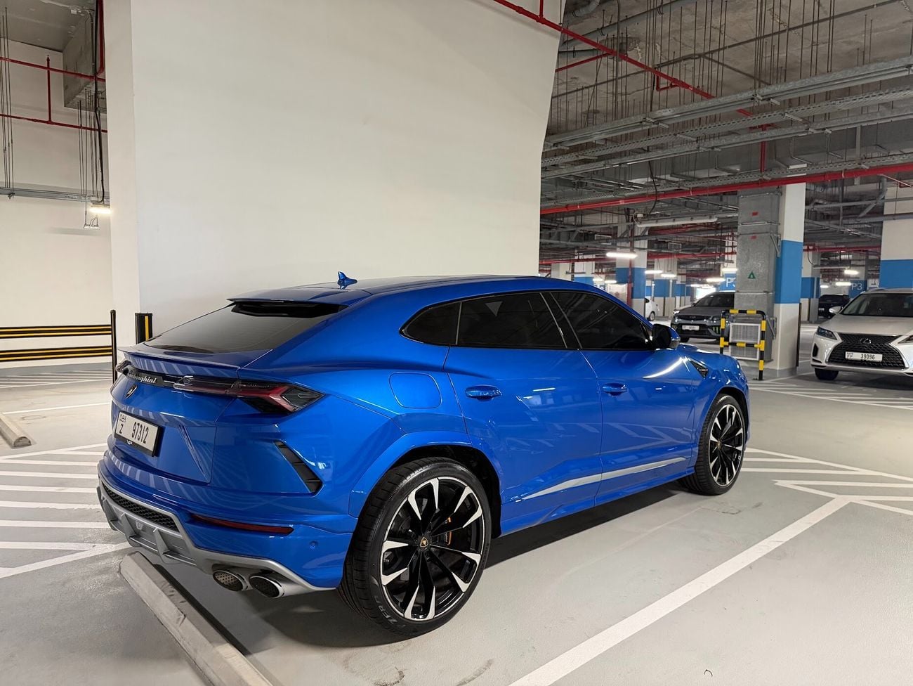 Lamborghini Urus STANDARD