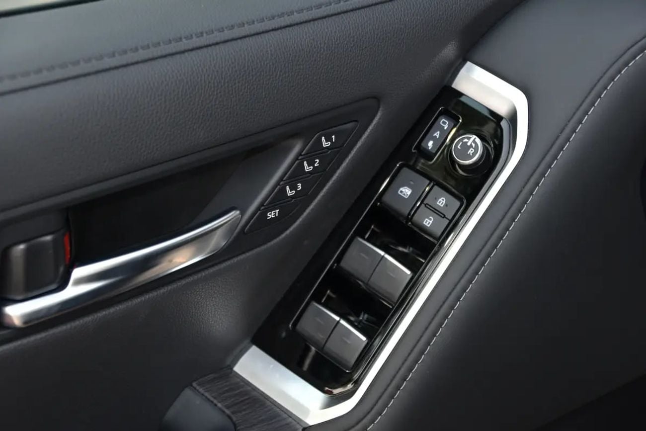 تويوتا لاند كروزر GR SPORT ll GR Sport ll Gcc ll Al-Futtaim Warranty