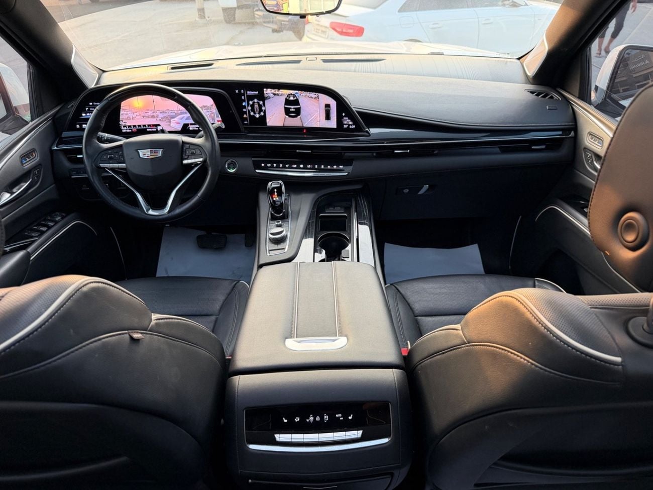 كاديلاك إسكاليد ESV PREMIUM LUXURY