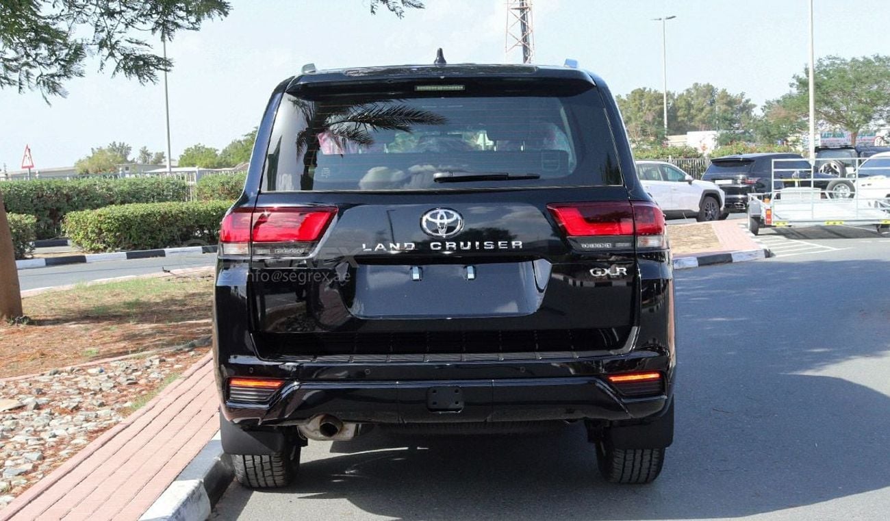 Toyota Land Cruiser GXR LC300 4.0L Petrol 4WD 6A/T | GCC Specs | Export only
