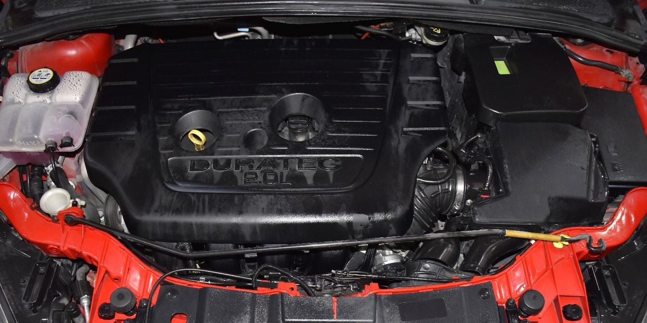 Ford Focus SPORT EXCELLENT DEAL for our Ford Focus ( 2015 Model ) in Red Color GCC Specs