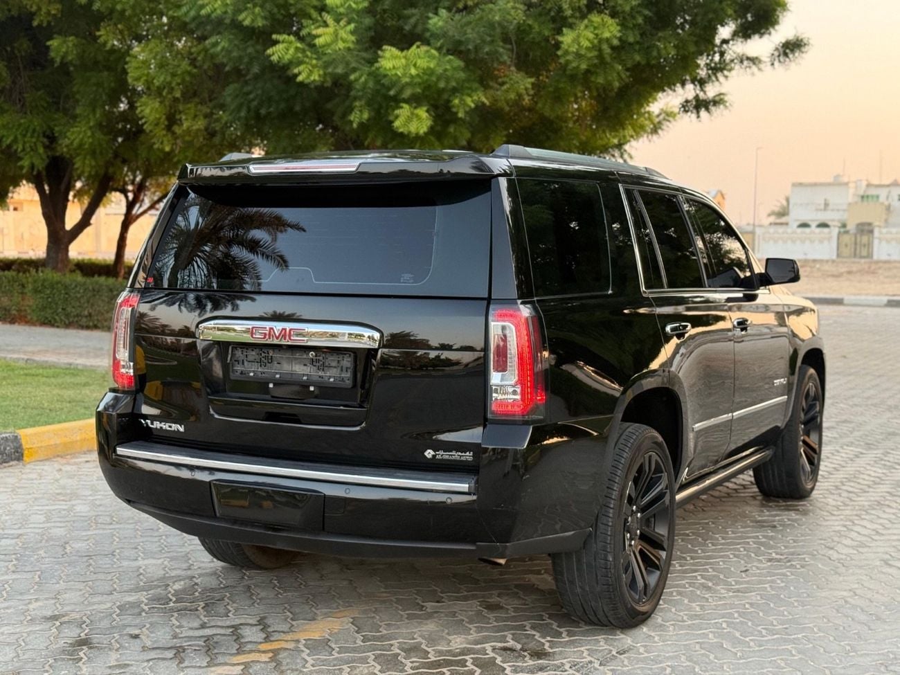 GMC Yukon DENALI
