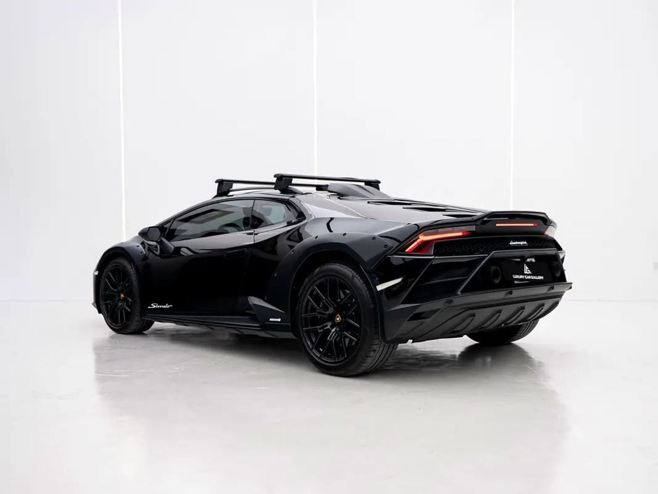 Lamborghini Huracan TECNICA Sterrato | Japanese Specs | NOVITEC exhaust.