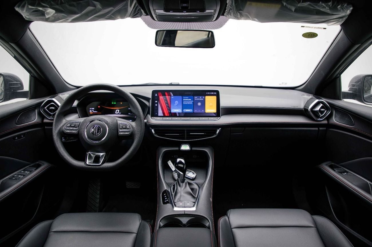 MG 5 LUX 1.5L - WHITE INSIDE BLACK | EXPORT ONLY