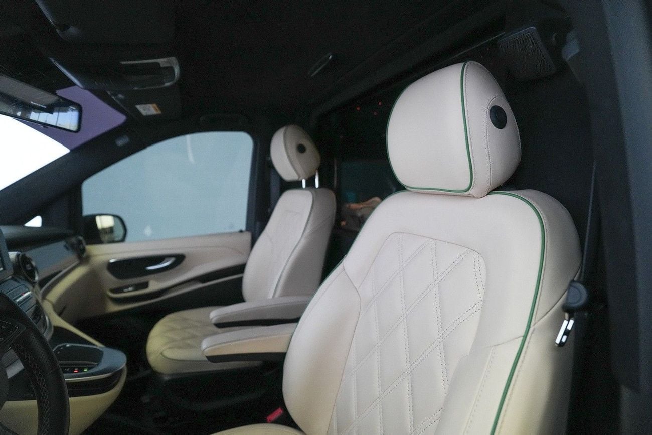 مرسيدس بنز V 250 إصدار MAYBACH الفاخر