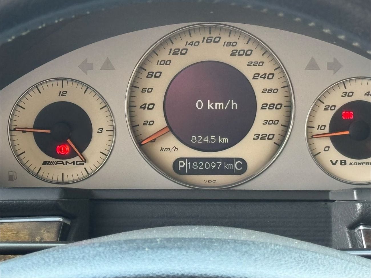 مرسيدس بنز E 55 AMG STANDARD