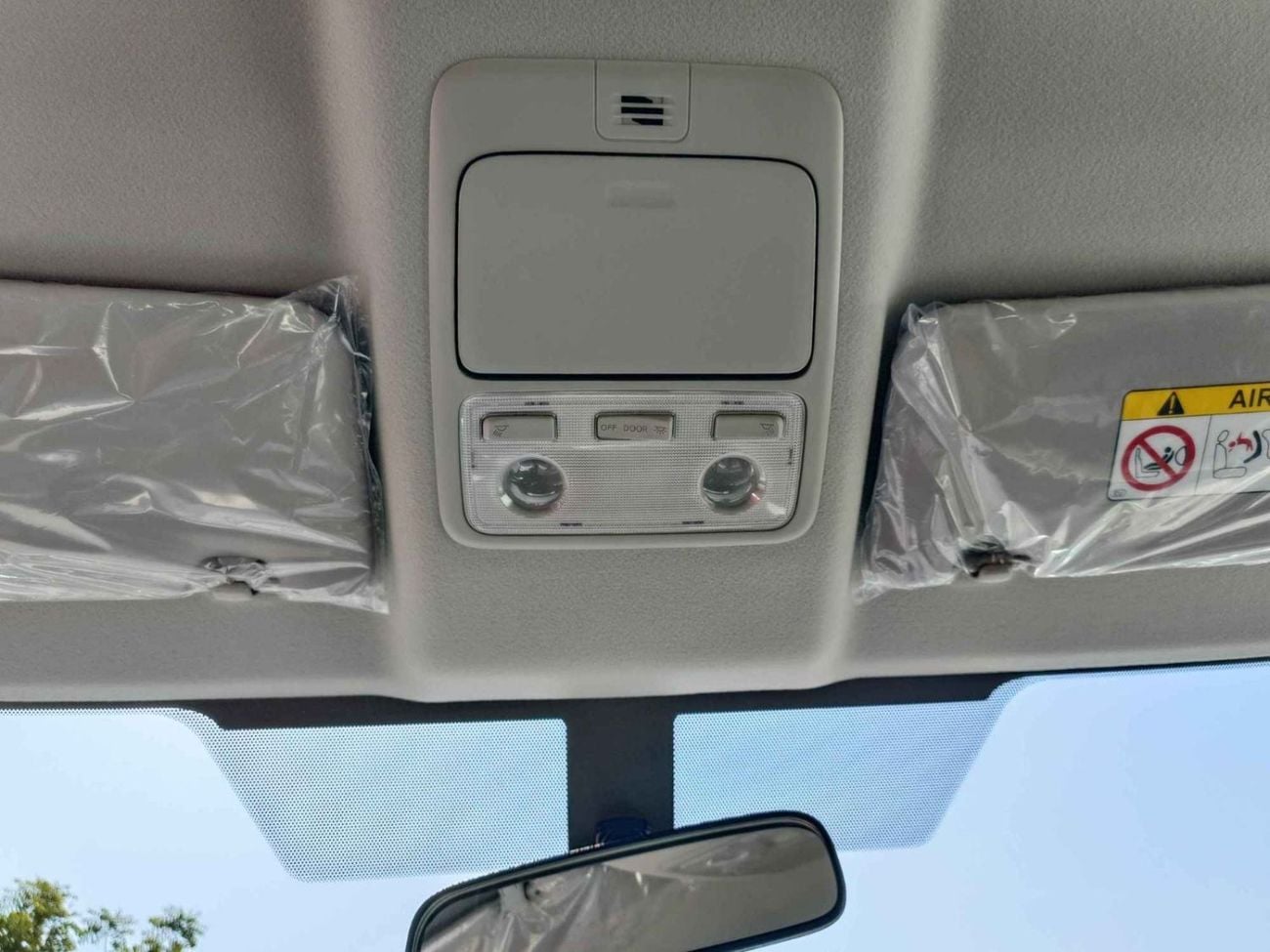 Toyota Hiace TOYOTA HIACE CARGO LOW ROOF || 3.5L PETROL A/T V6 (CODE # HCLRAE)
