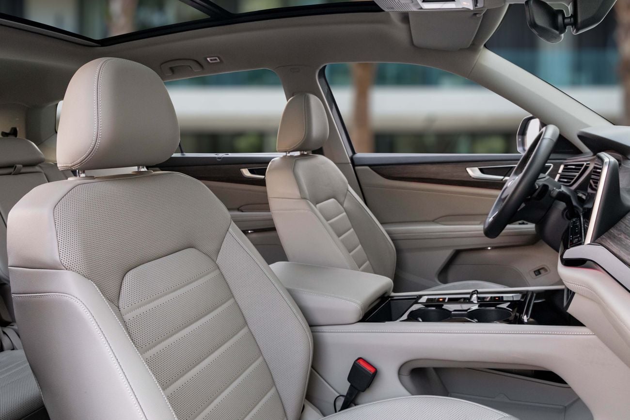 Volkswagen Teramont COMFORTLINE Teramont Comfortline | 2,448 P.M | 0% Downpayment | Volkswagen Warranty!