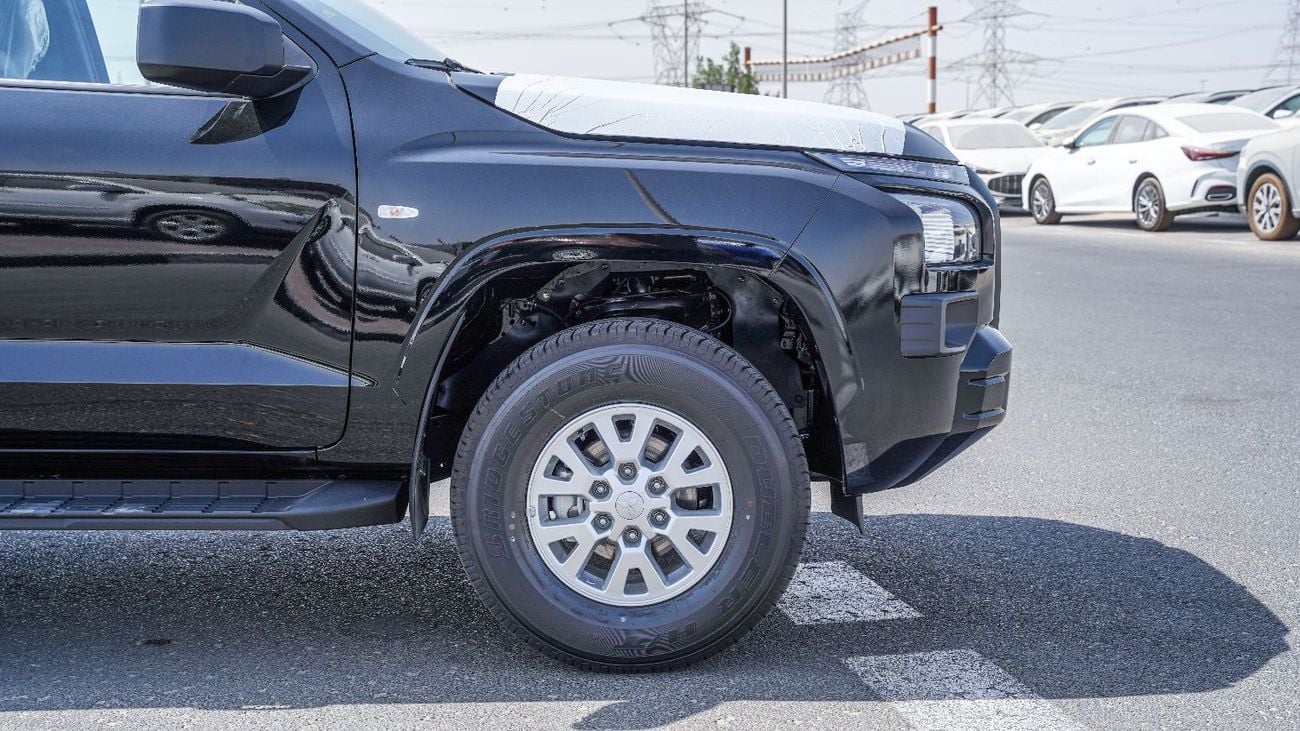 ميتسوبيشي L200 GLX جديد تمامًا – محرك بنزين سعة 2.4 لتر، دفع رباعي، ناقل حركة يدوي – D25 – 2027 – للتصدير فقط