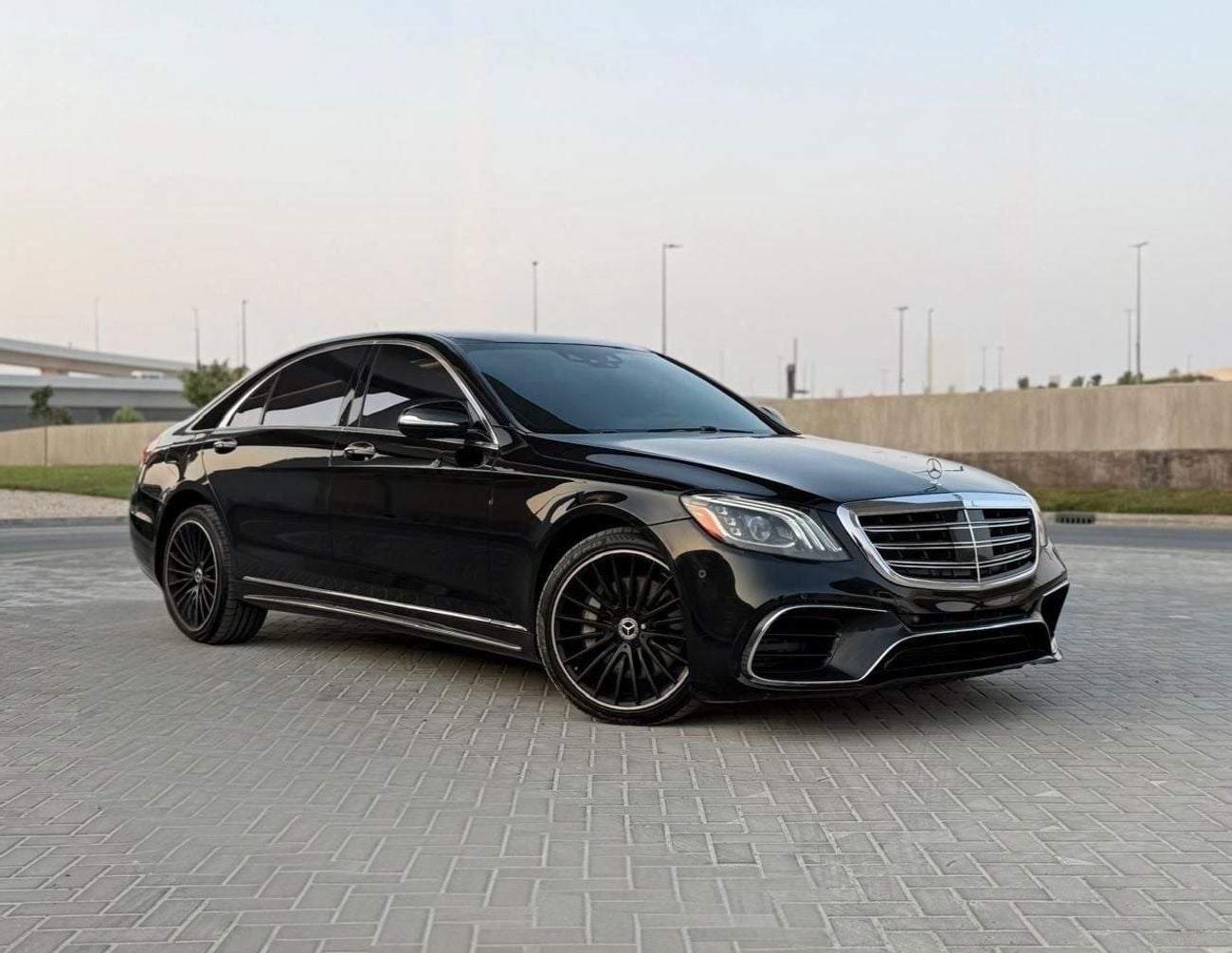 Mercedes Benz S560 L AMG