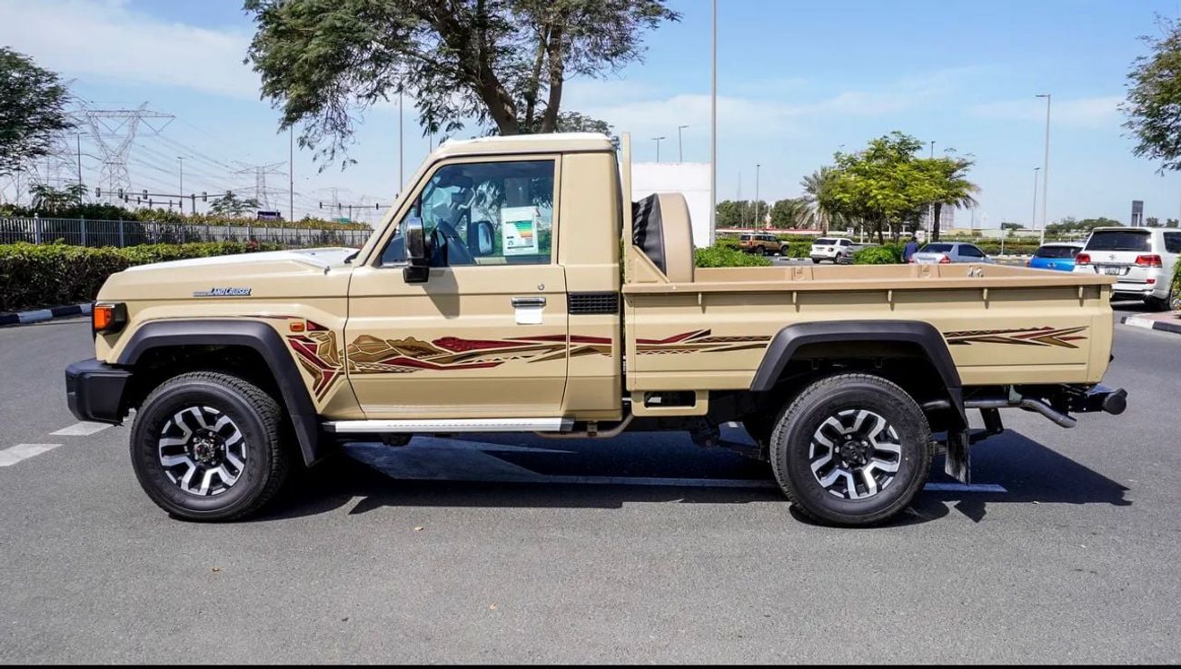 Toyota Land Cruiser 70 LC79 LX SAUDI SPEC FULL OPTION