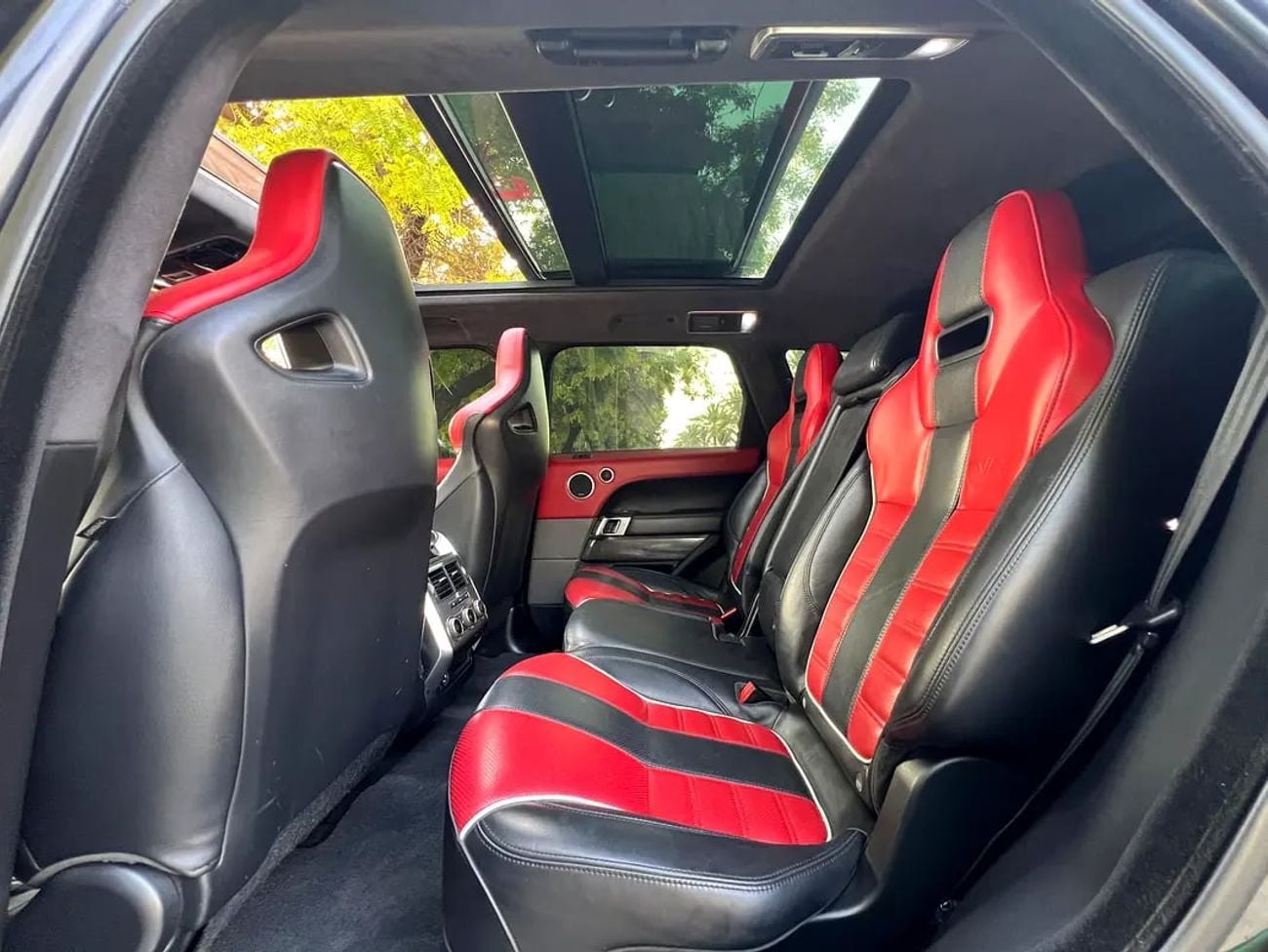 Land Rover Range Rover Sport SVR GCC - Pristine Condition