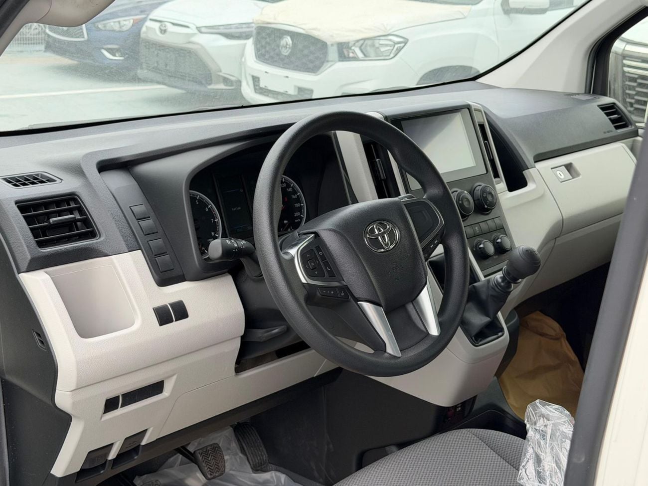 تويوتا هاياس GL 3.5L Petrol V6 2025 Export Price @ 148,999 AED