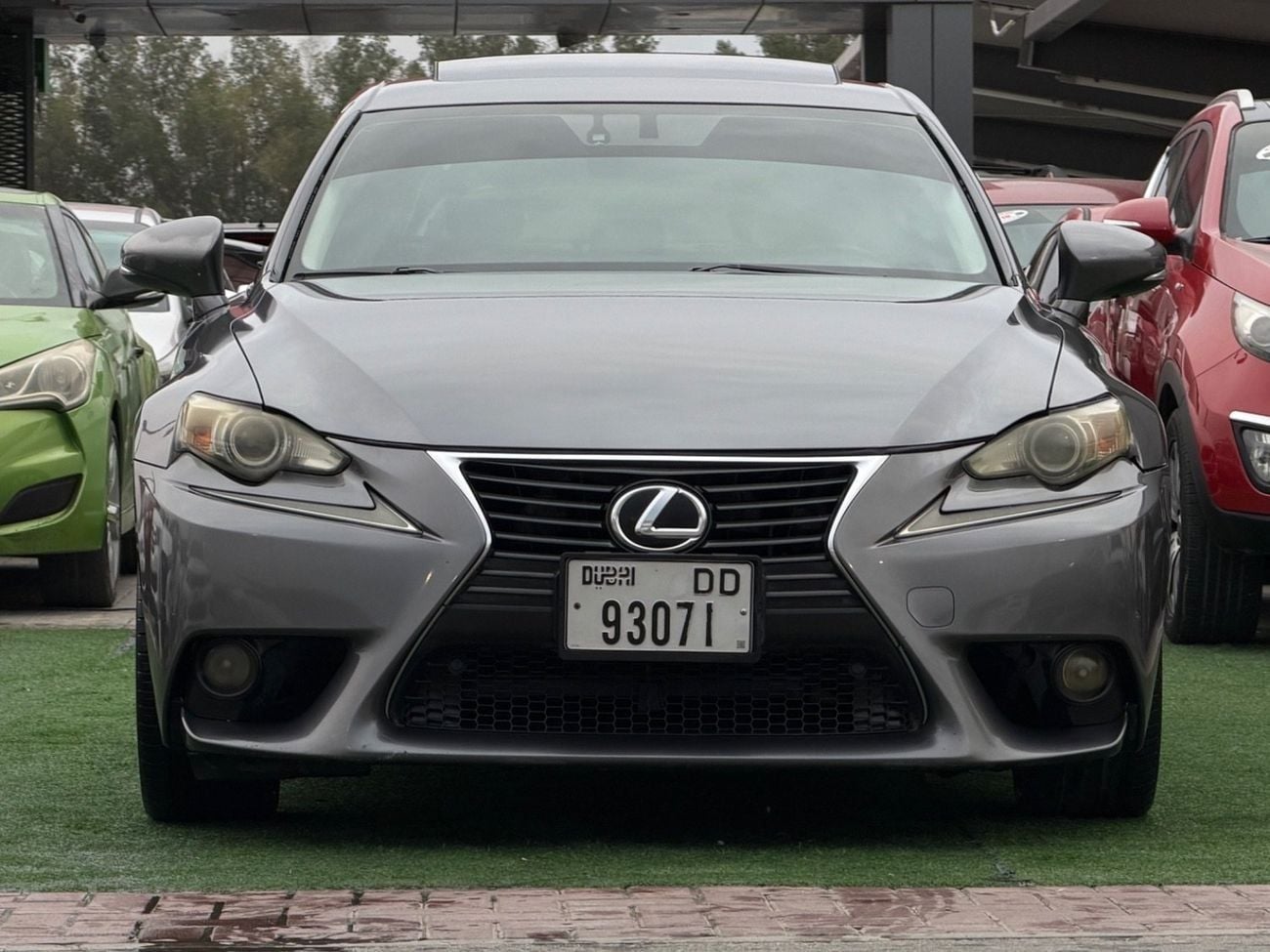 Lexus IS250 PRESTIGE Gulf specification, full option, sunroof