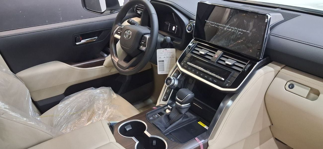 Toyota Land Cruiser GxR 3.5 TWIN TURBO FULL OPTIONS Petrol