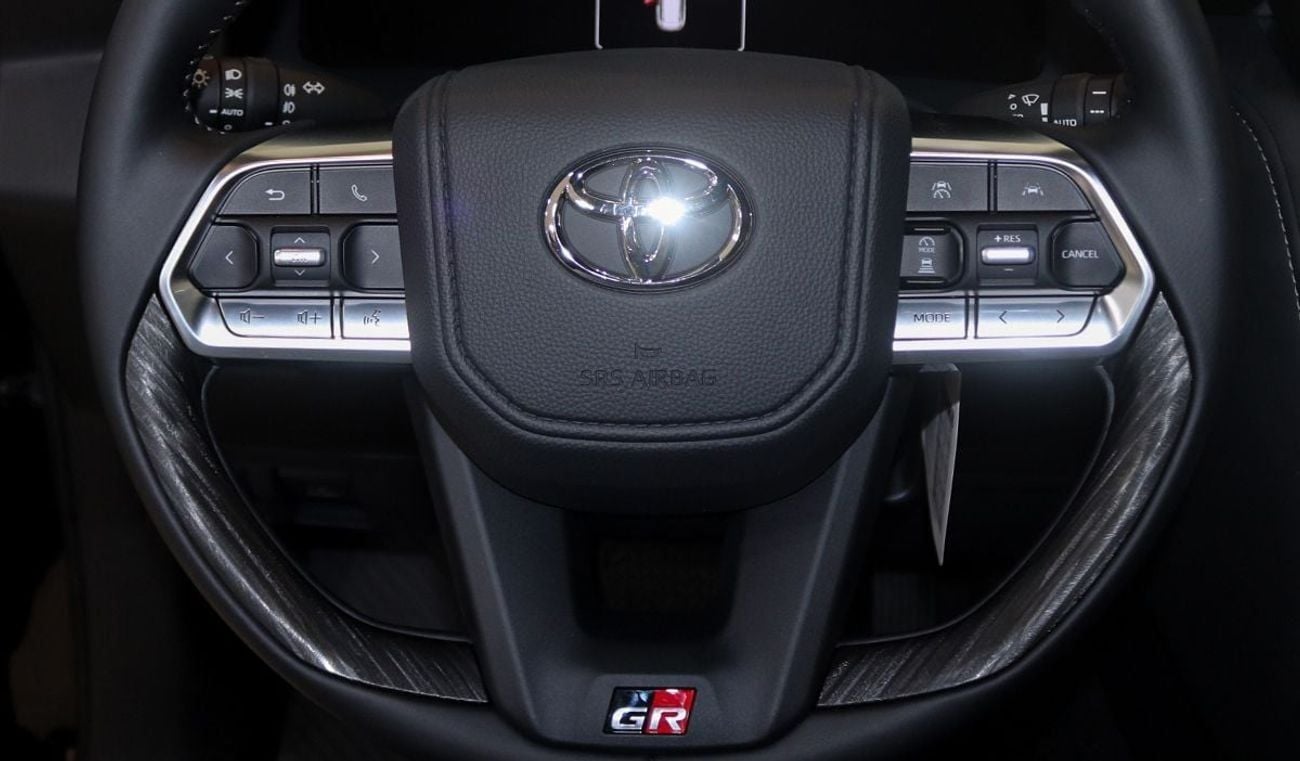تويوتا لاند كروزر GR SPORT 2026 Model Toyota Land Cruiser (LC300) 3.5 Petrol 4WD 10A/T