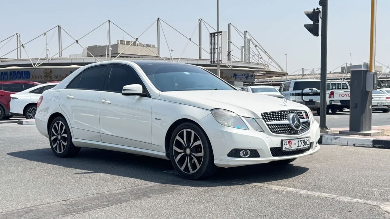 مرسيدس بنز E200 مجلس التعاون الخليجي في حالة جيدة