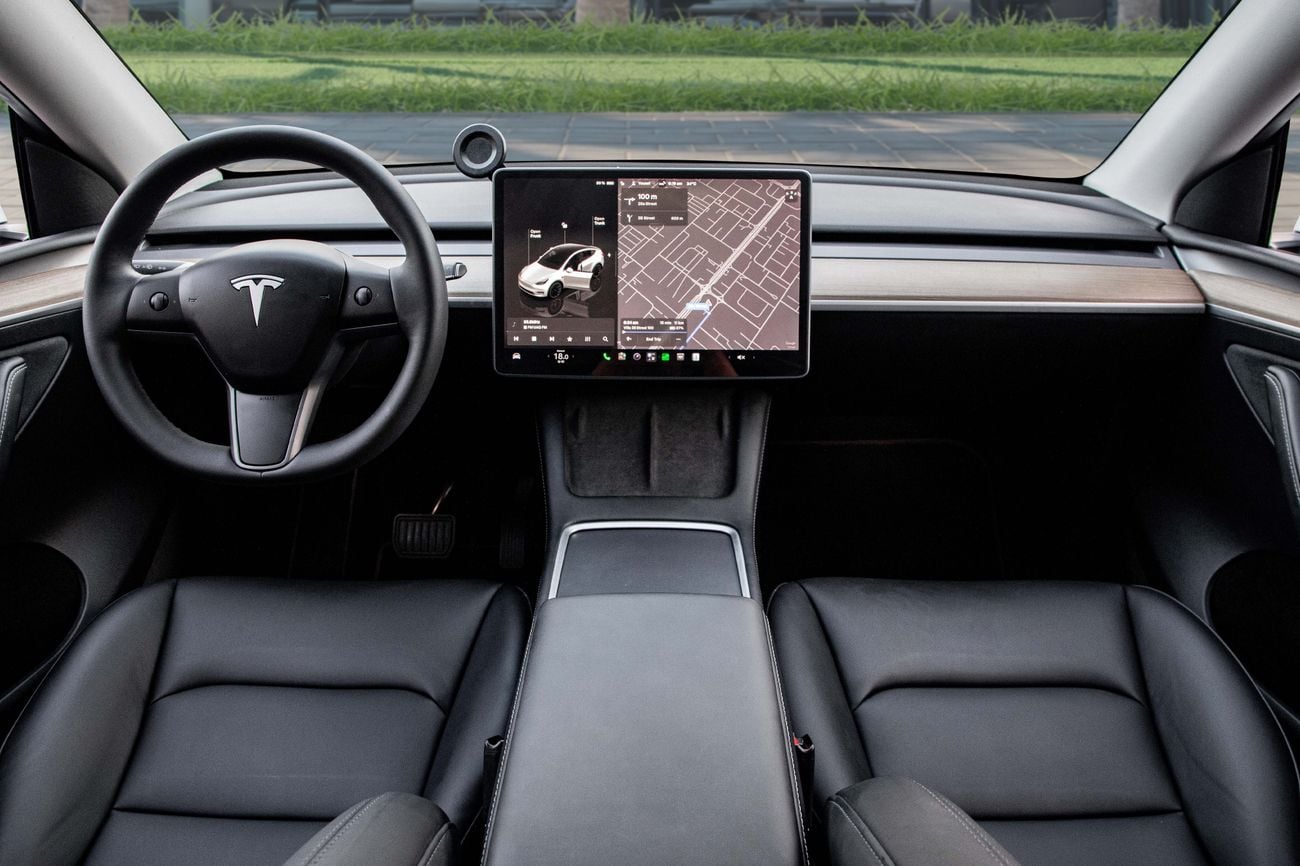 تسلا موديل Y LONG RANGE | 2,253 P.M | 0% Downpayment | TESLA WARRANTY!