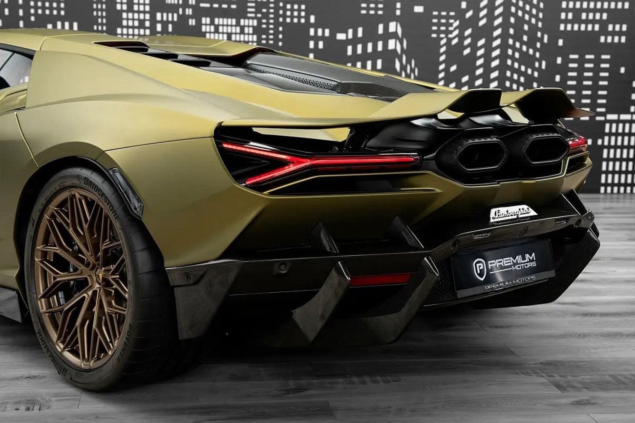 Lamborghini Revuelto