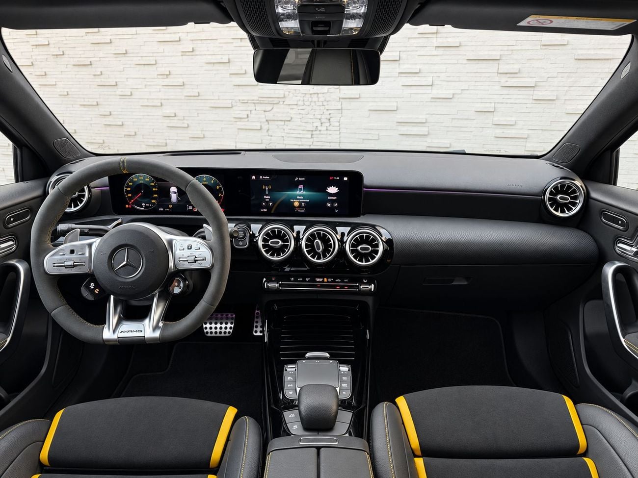 Mercedes Benz A45 AMG- S
