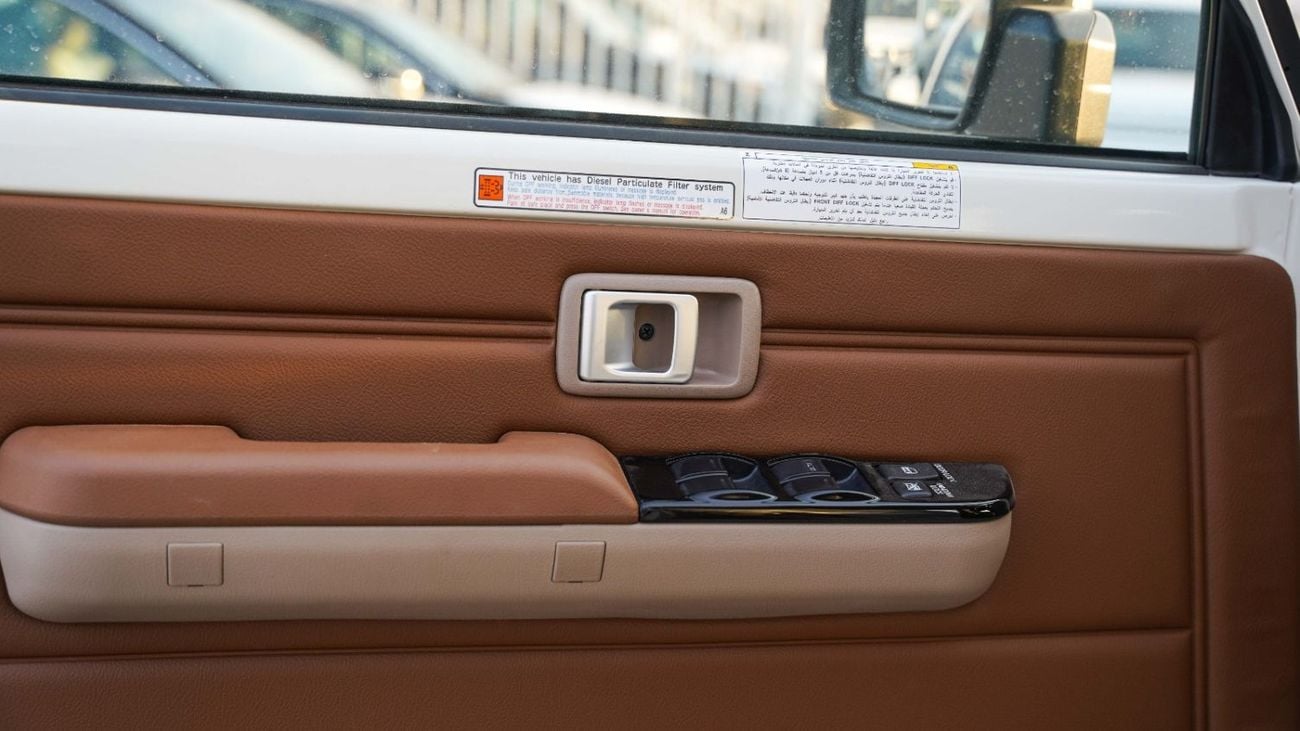 تويوتا لاند كروزر 70 LC76 LX