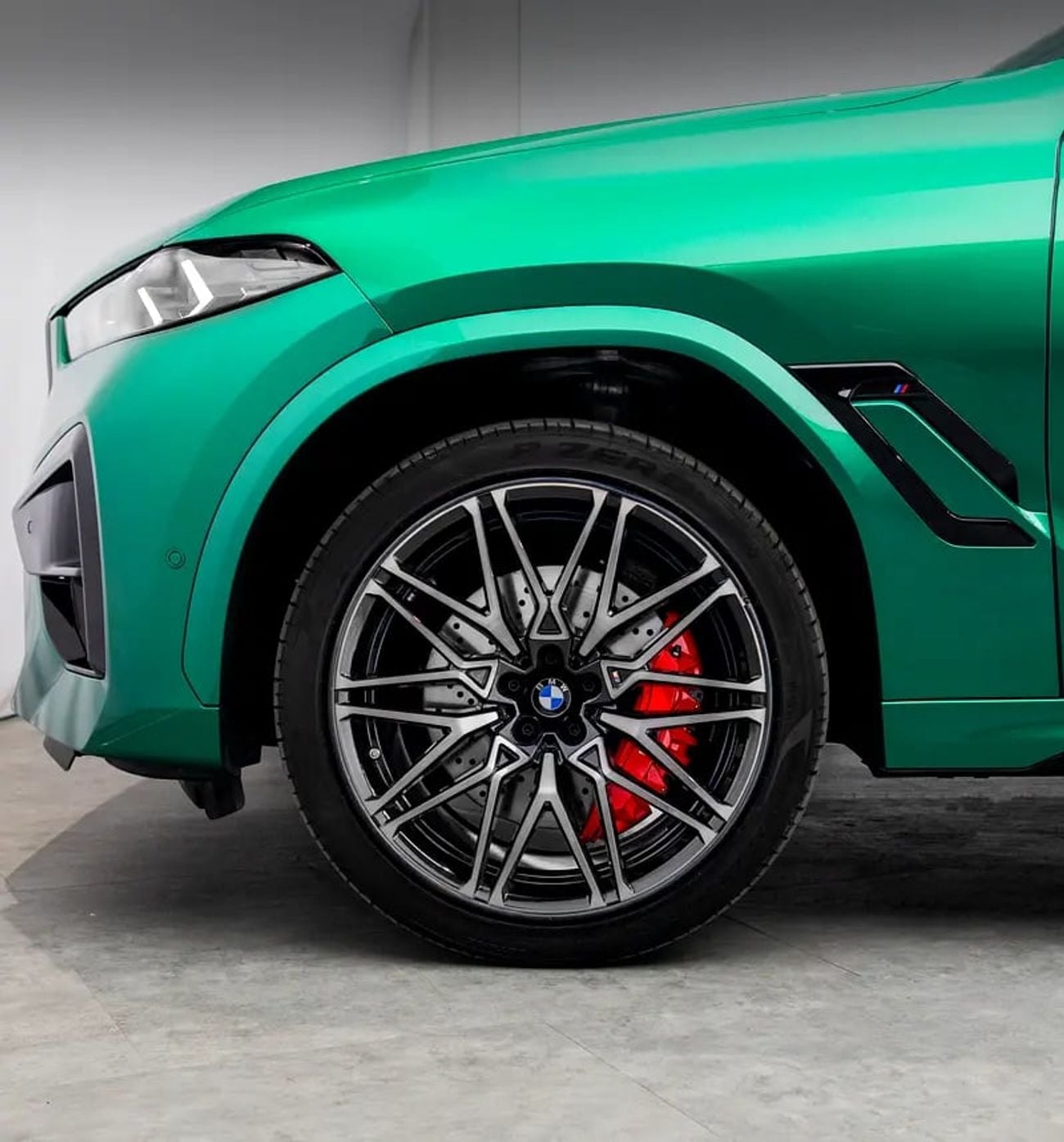 بي أم دبليو X6 M COMPETITION Delivery KM Like • Service Contract + Warranty until • GCC