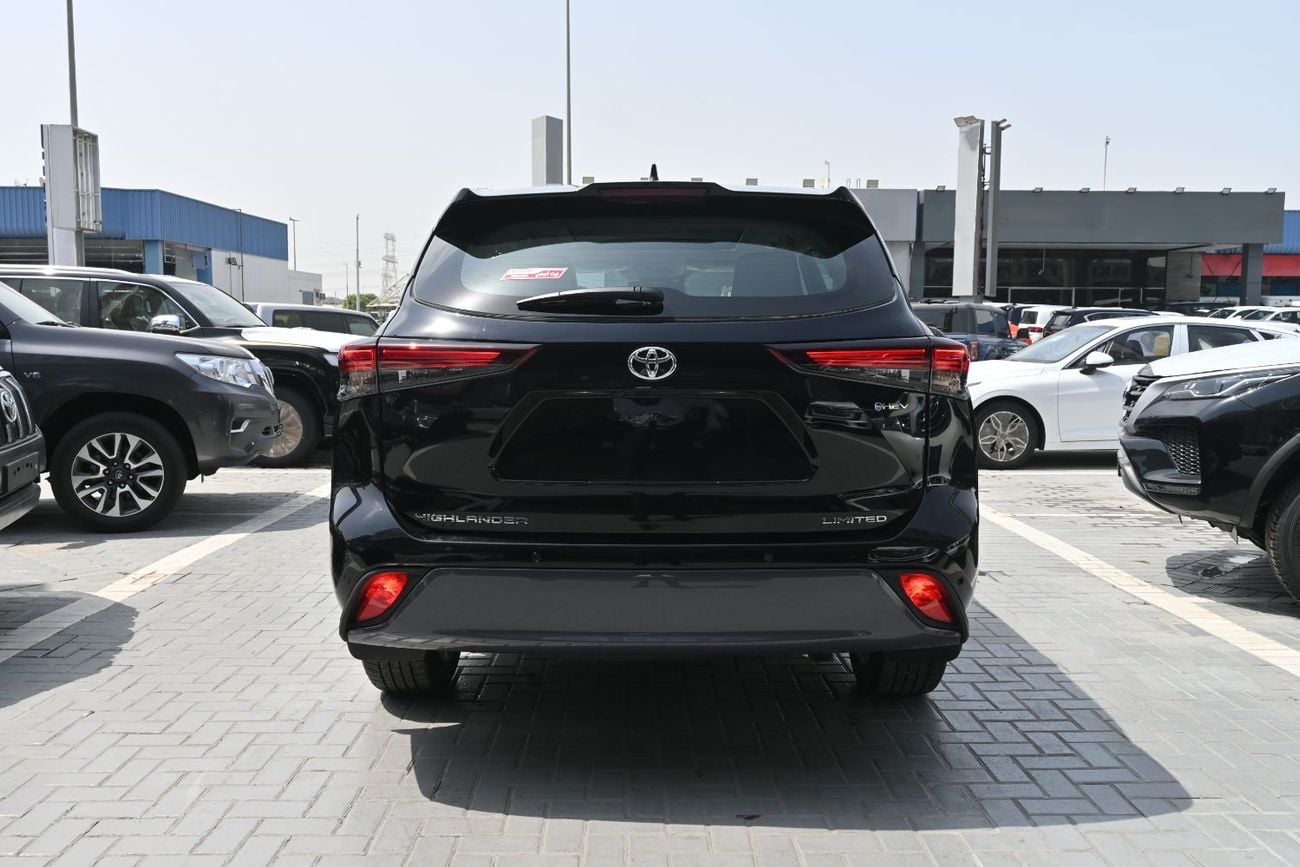 تويوتا هايلاندر LTD HEV محرك هجين سعة 2.5 لتر ونظام دفع رباعي، اللون أسود