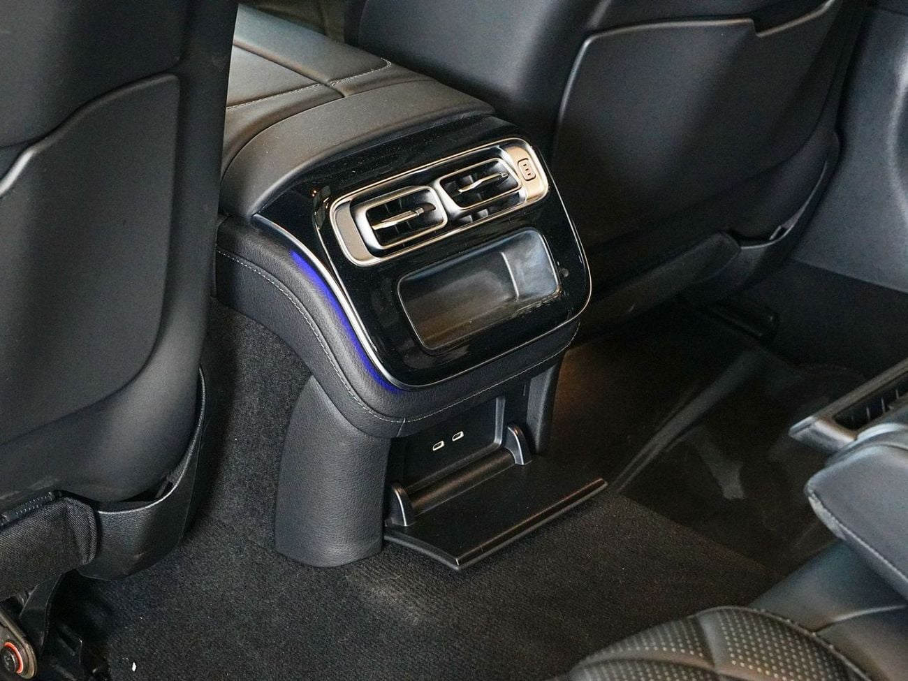 مرسيدس بنز S 580 e