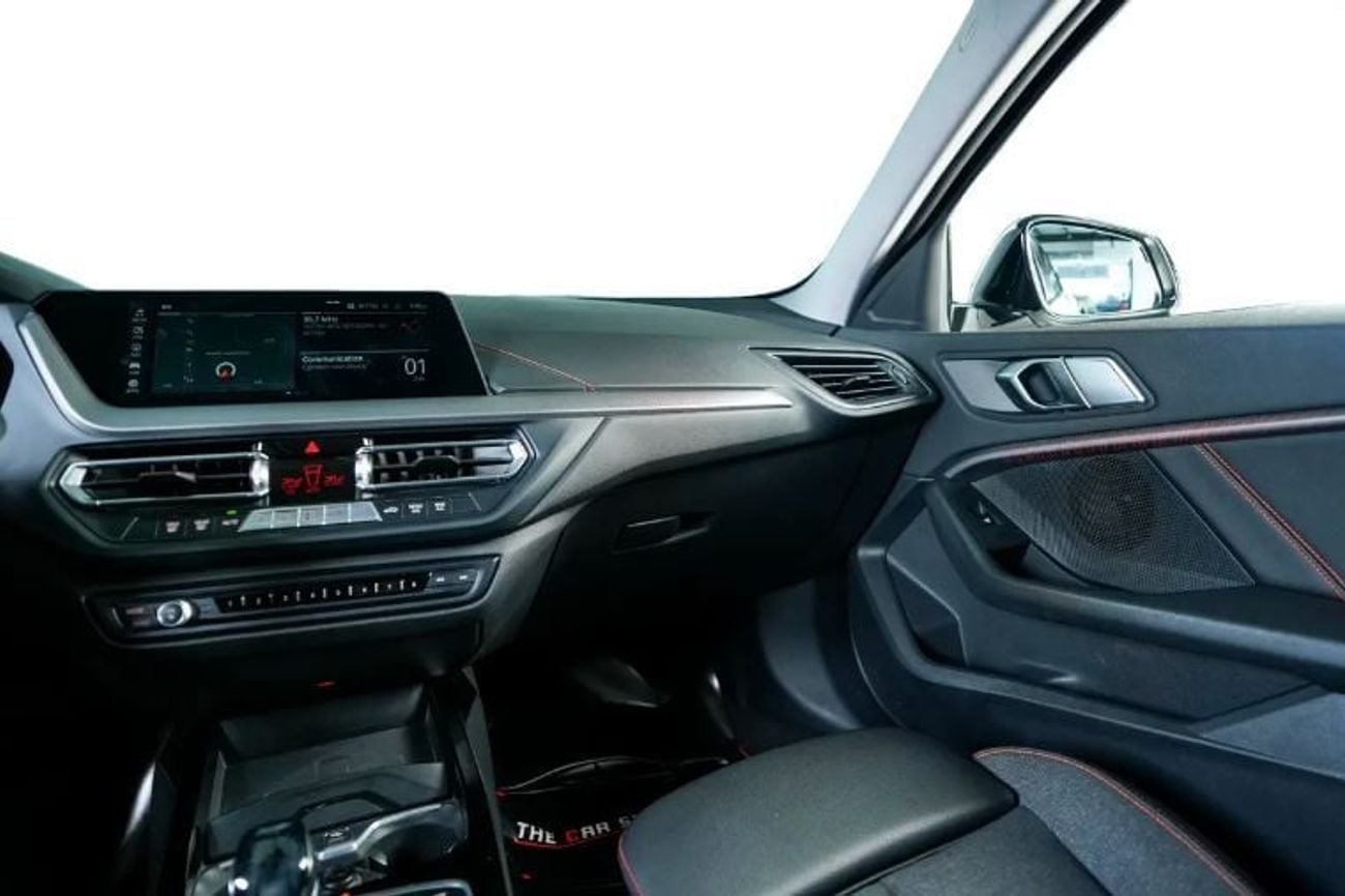 BMW 120i M SPORT