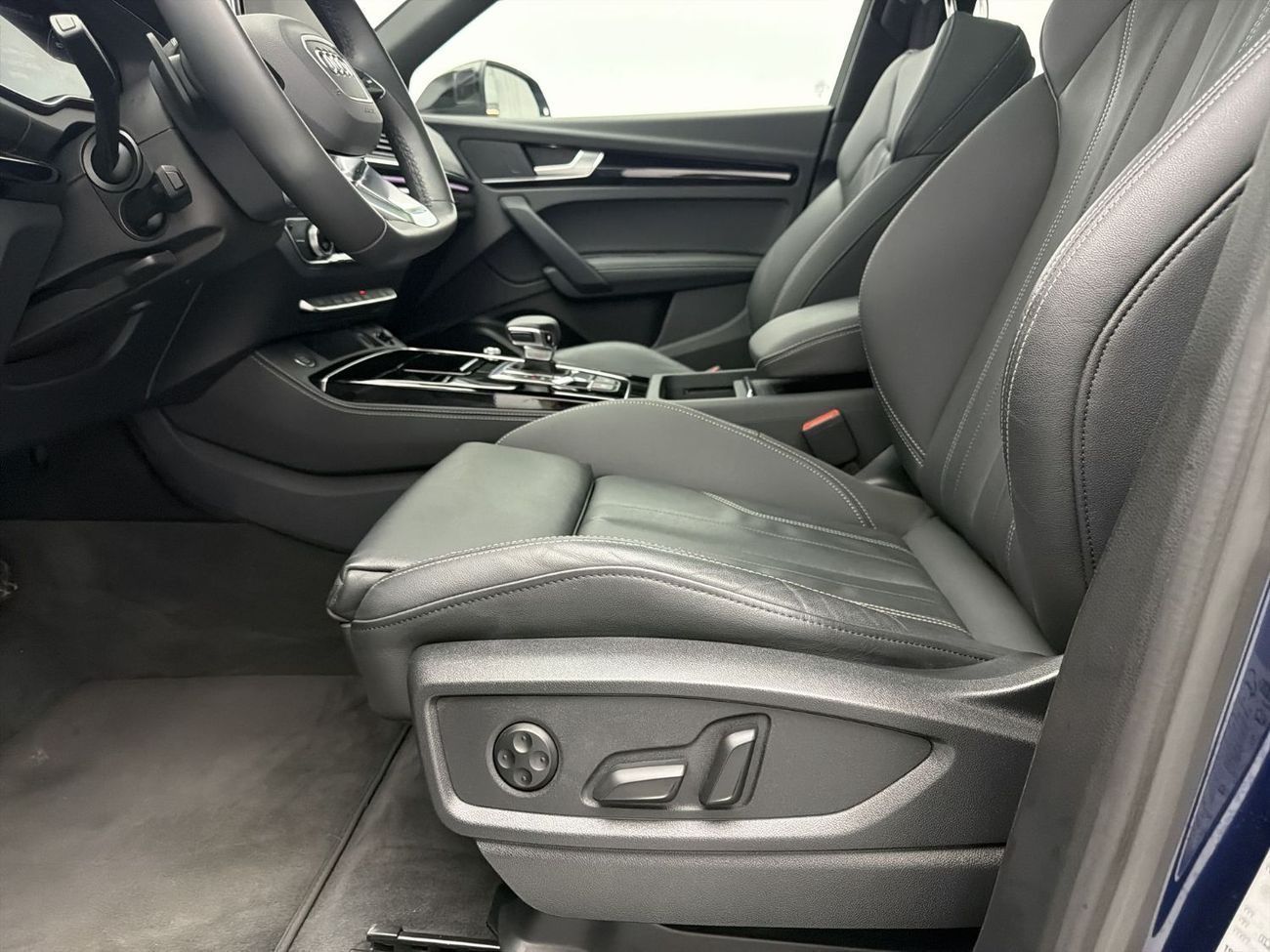 أودي Q5 45 TFSI S-LINE quattro 249hp (Ref# 04212)