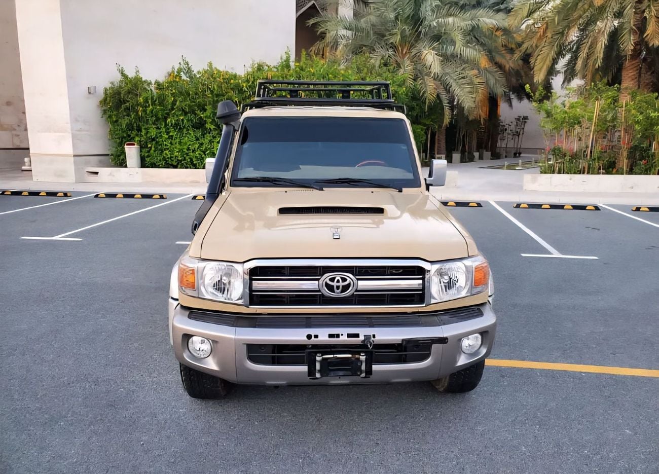 Toyota Land Cruiser Pick Up LHD Standard Double Cabin 4.5L V8 1VD-FTV Diesel Engine 4WD Manual Gear 5 Seats 4 Doors