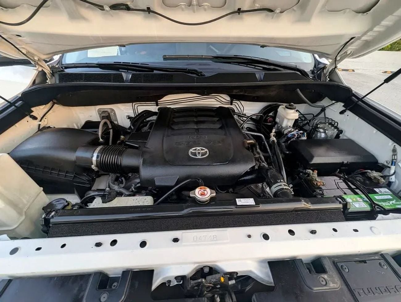 Toyota Tundra STANDARD Double Cab SR GCC Specs 5.7L V8 Interior and Exterior Excellent Condition
