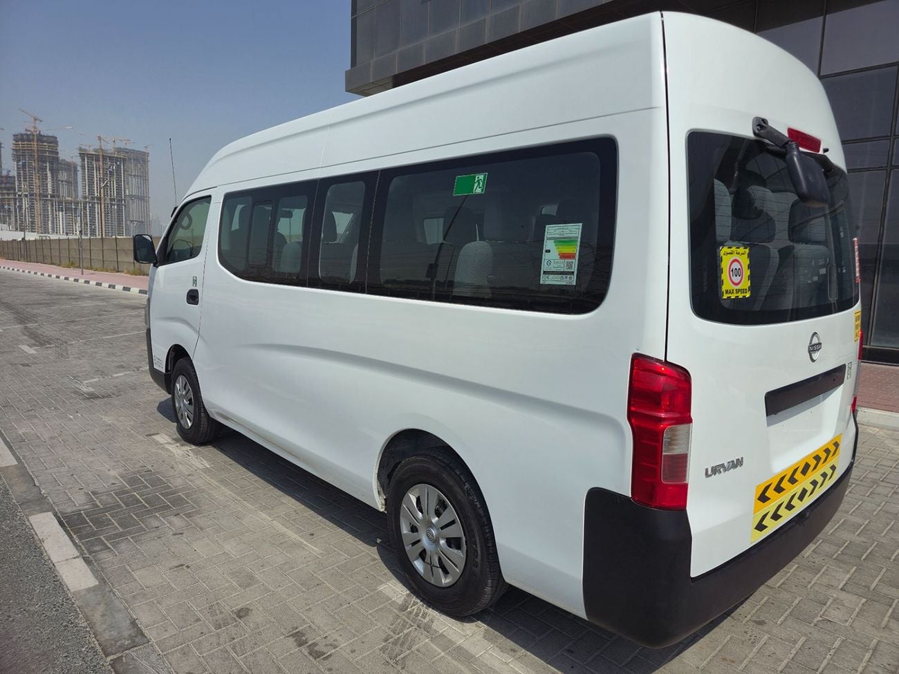 Nissan Urvan STANDARD 13 Seater