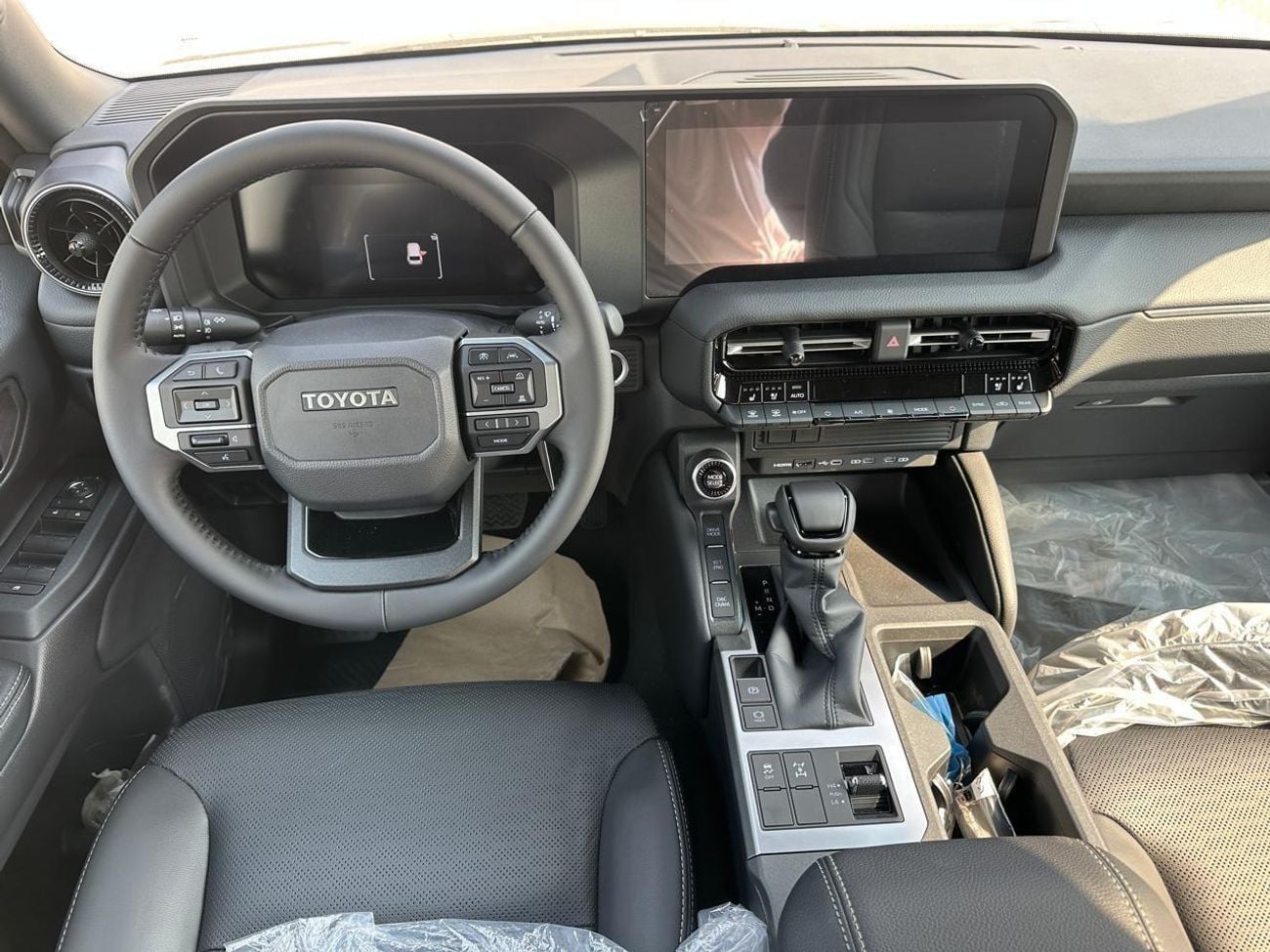 Toyota Prado VXR 2027 Toyota Prado All-Rounder HIGH with Radar 7-Seater 2.4L 4-Cyl Turbo Petrol A/T 4WD Export Only