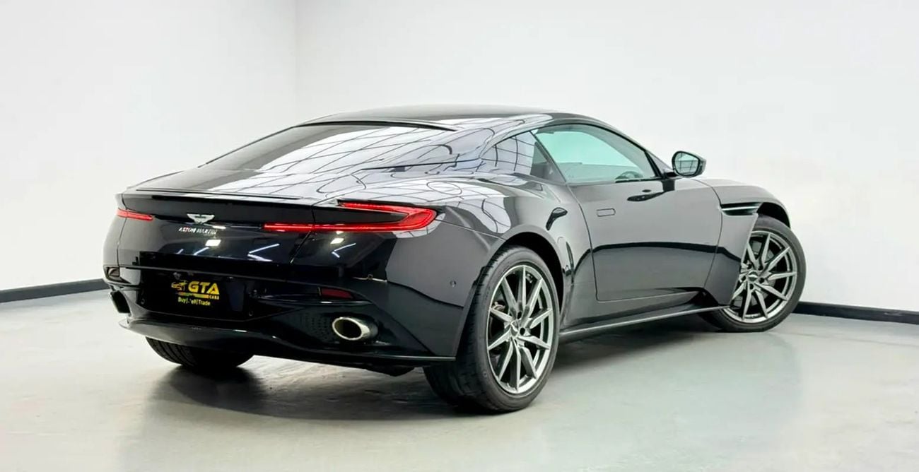 أستون مارتن DB11 V12 Coupe, Service History, Fully Loaded, Excellent Condition, Japanese