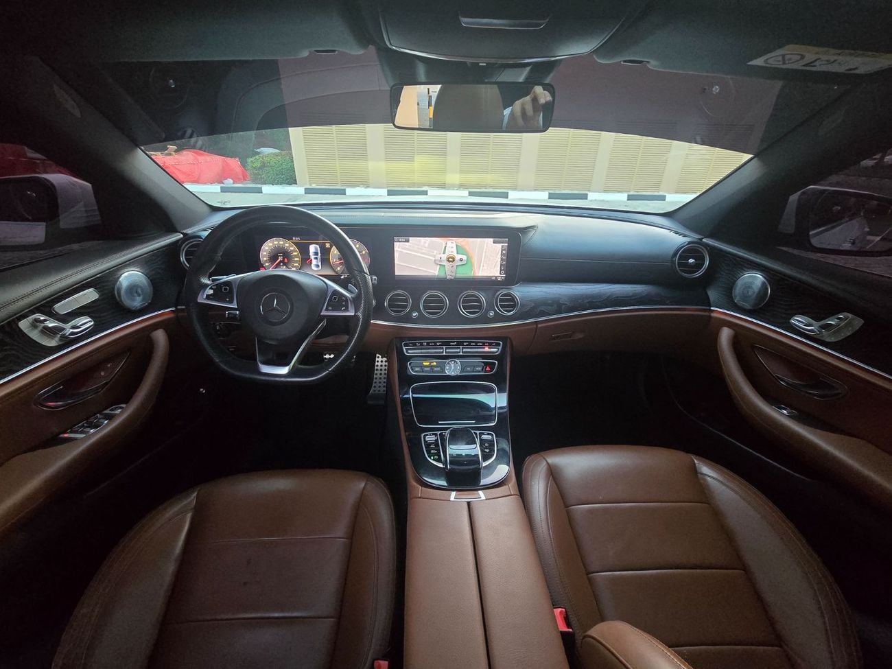 Mercedes Benz E300 AVANTGARDE SPORT