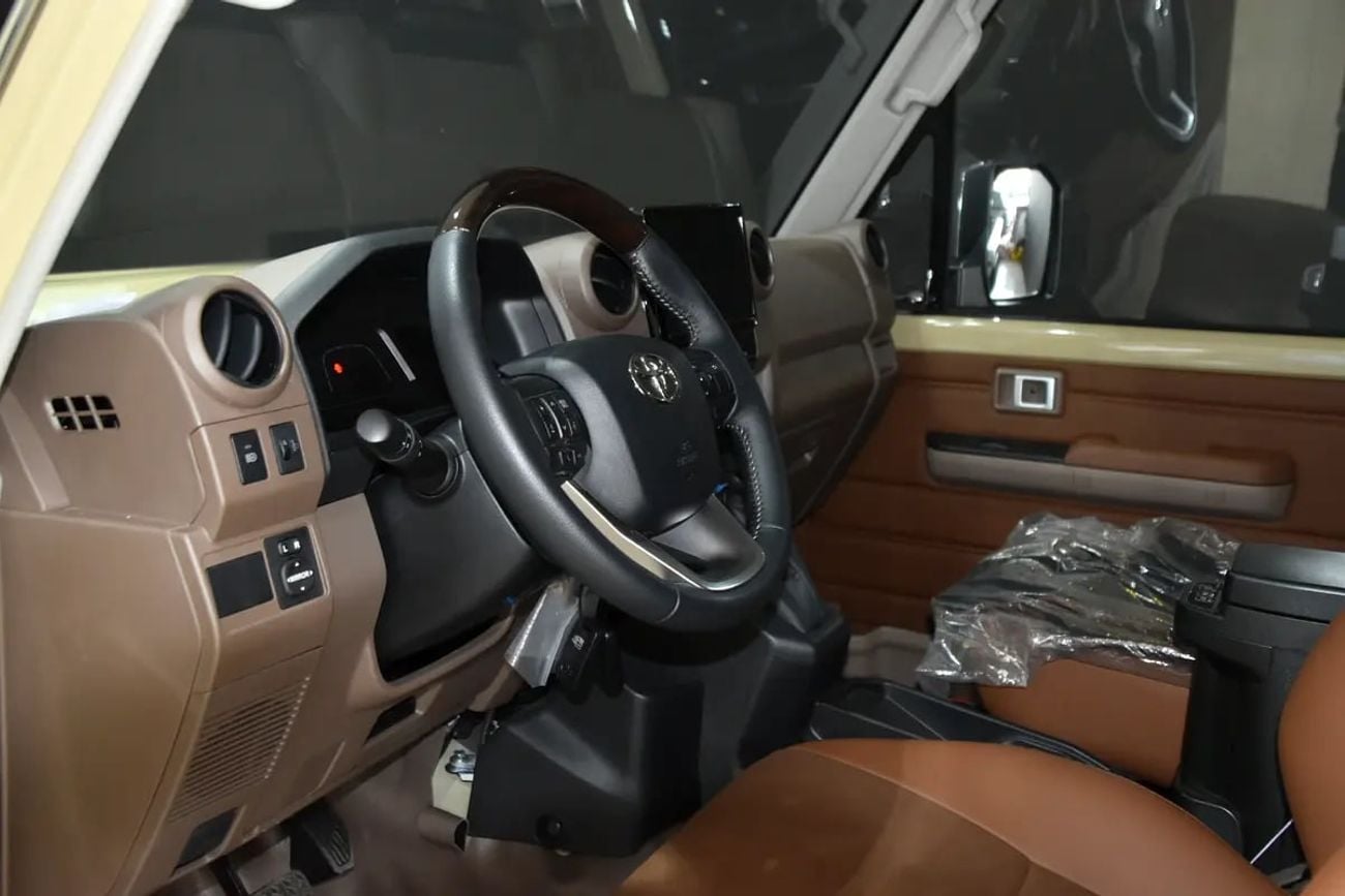 Toyota Land Cruiser 70 LC79 LX GCC Specs- Al-futtaim Warranty