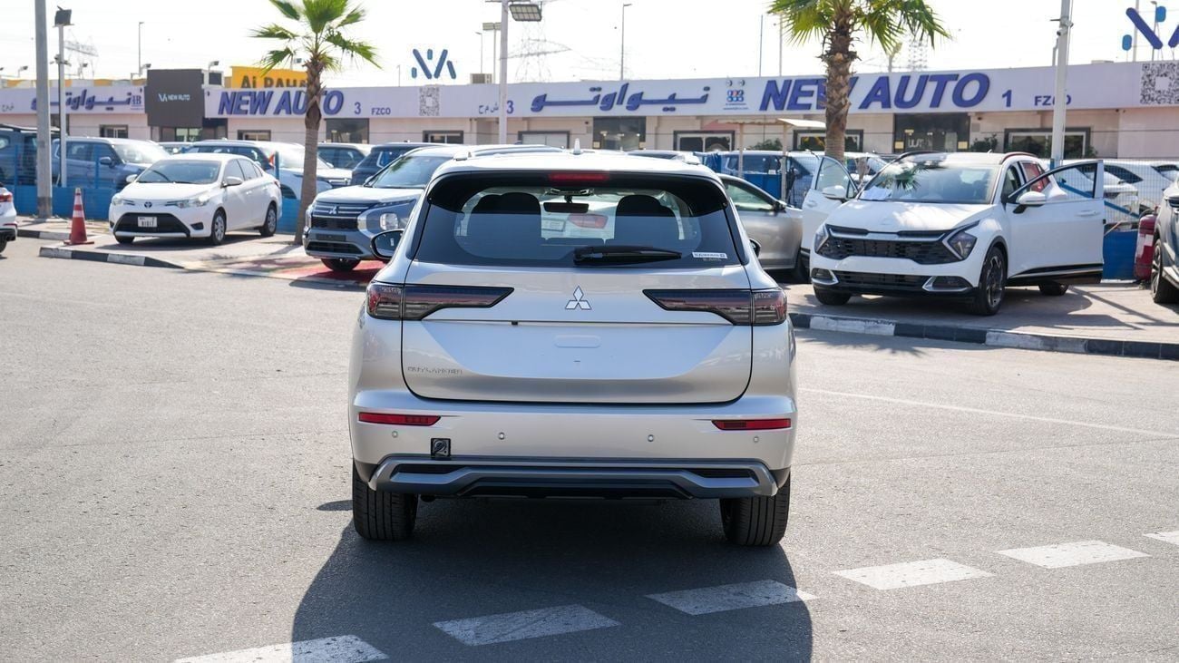 ميتسوبيشي آوتلاندر HIGHLINE ميتسوبيشي أوتلاندر 2026 – (G05) 2.5 لتر | SUV بسبعة مقاعد | مواصفات الخليج |